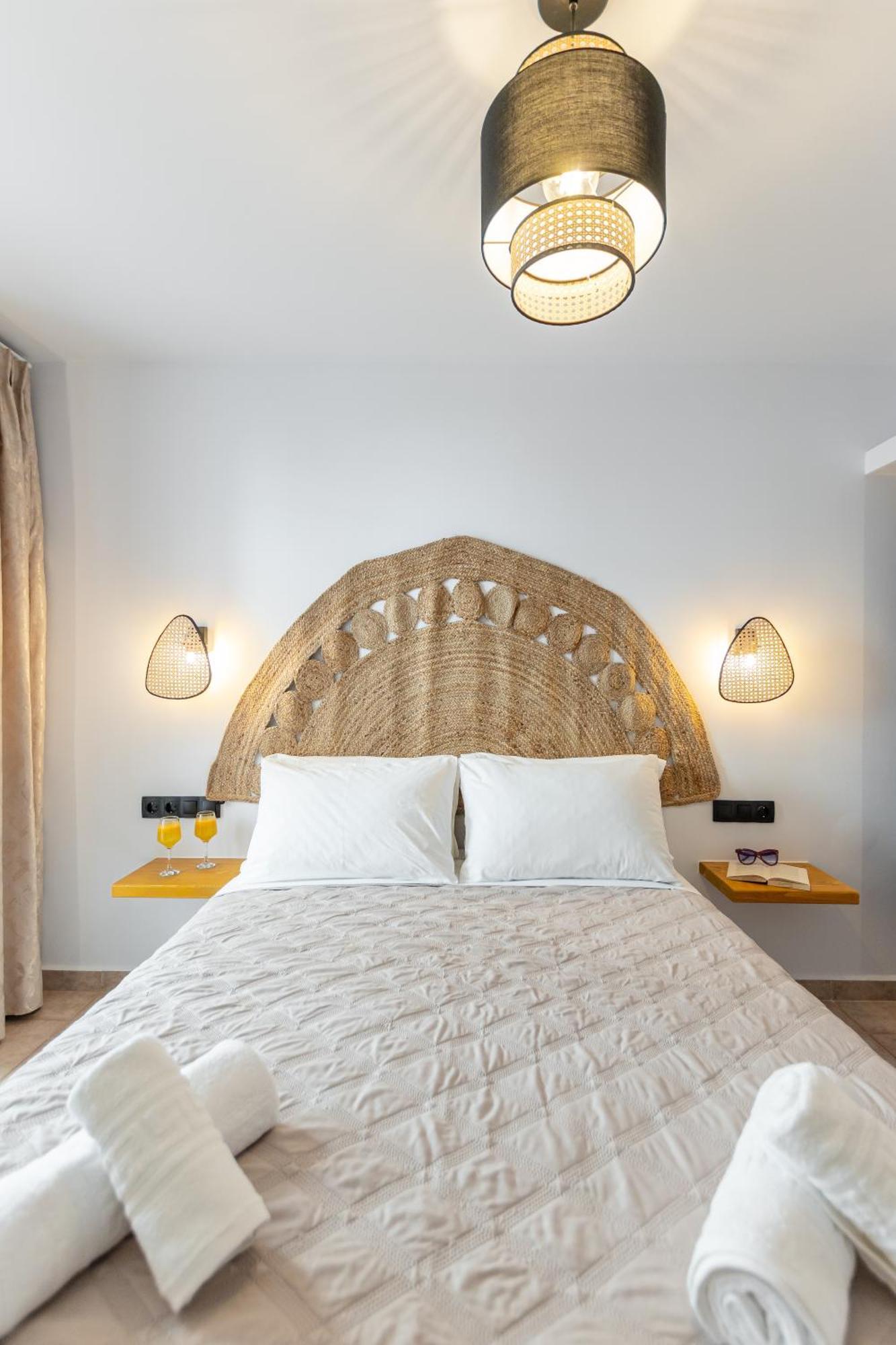 Golden Bay 2*